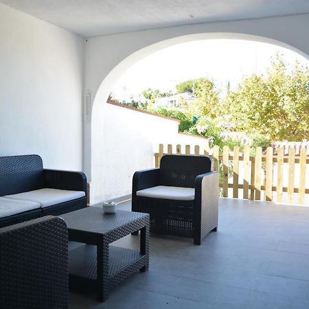 Lovely Bungalow For Four Close To Beach And City In Torrevieja Ngoại thất bức ảnh