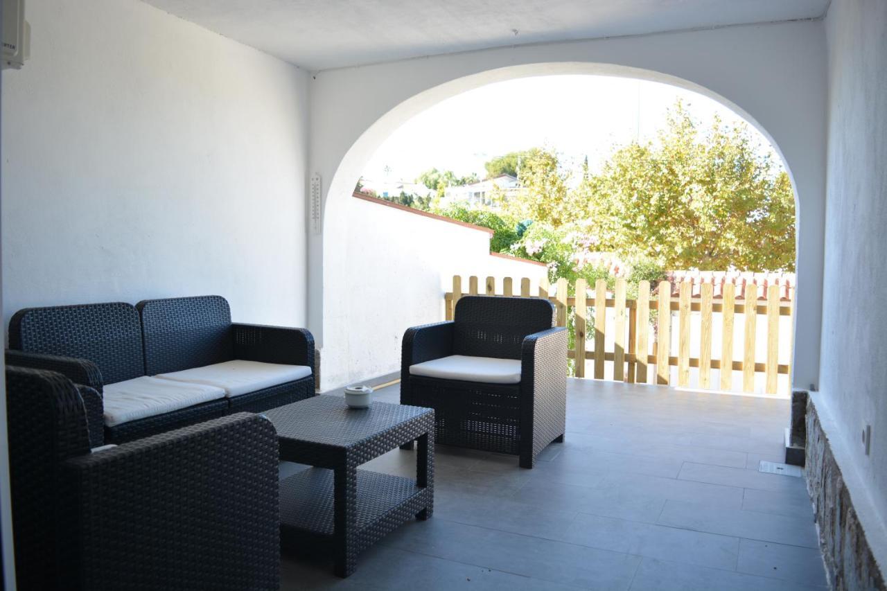 Lovely Bungalow For Four Close To Beach And City In Torrevieja Ngoại thất bức ảnh