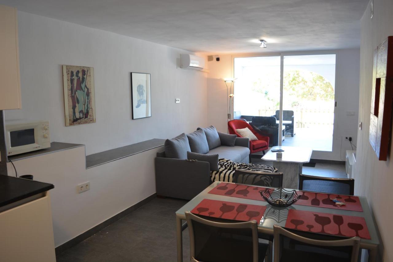 Lovely Bungalow For Four Close To Beach And City In Torrevieja Ngoại thất bức ảnh