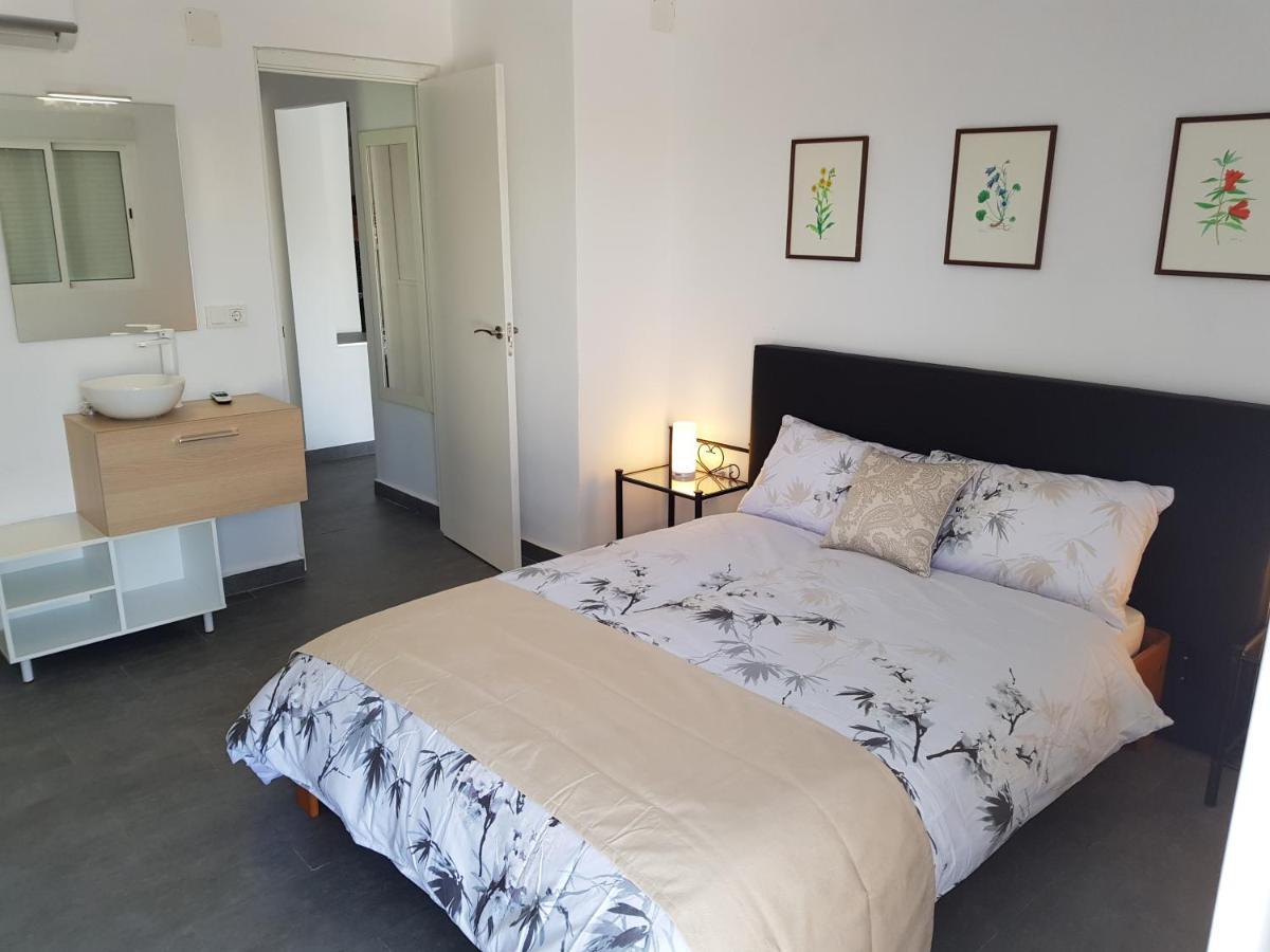 Lovely Bungalow For Four Close To Beach And City In Torrevieja Ngoại thất bức ảnh